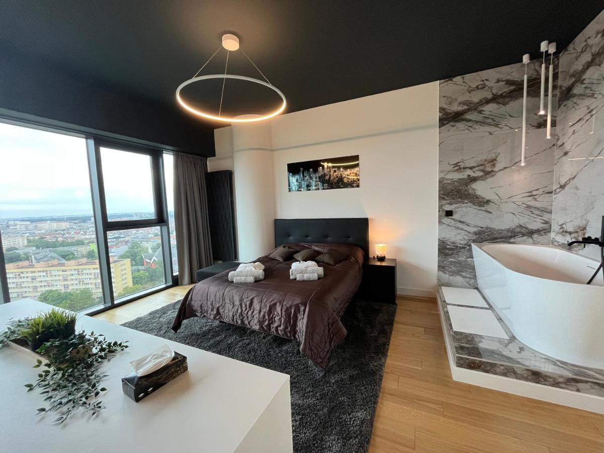 Hanza Tower - Luxurious Apartment 60M2 - 15Th Floor City View Szczecin Luaran gambar